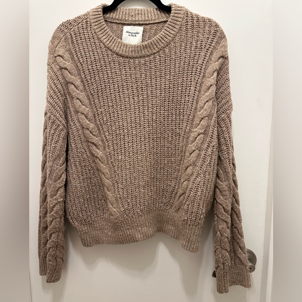 Abercrombie & Fitch Cable Knit Sweater